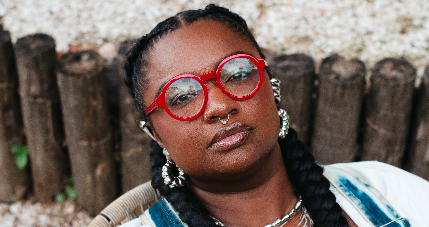Ellen Oléria aposta no groove de 'Canto de casa', álbum autoral que inclui feat da artista com rapper Rincon Sapiência 