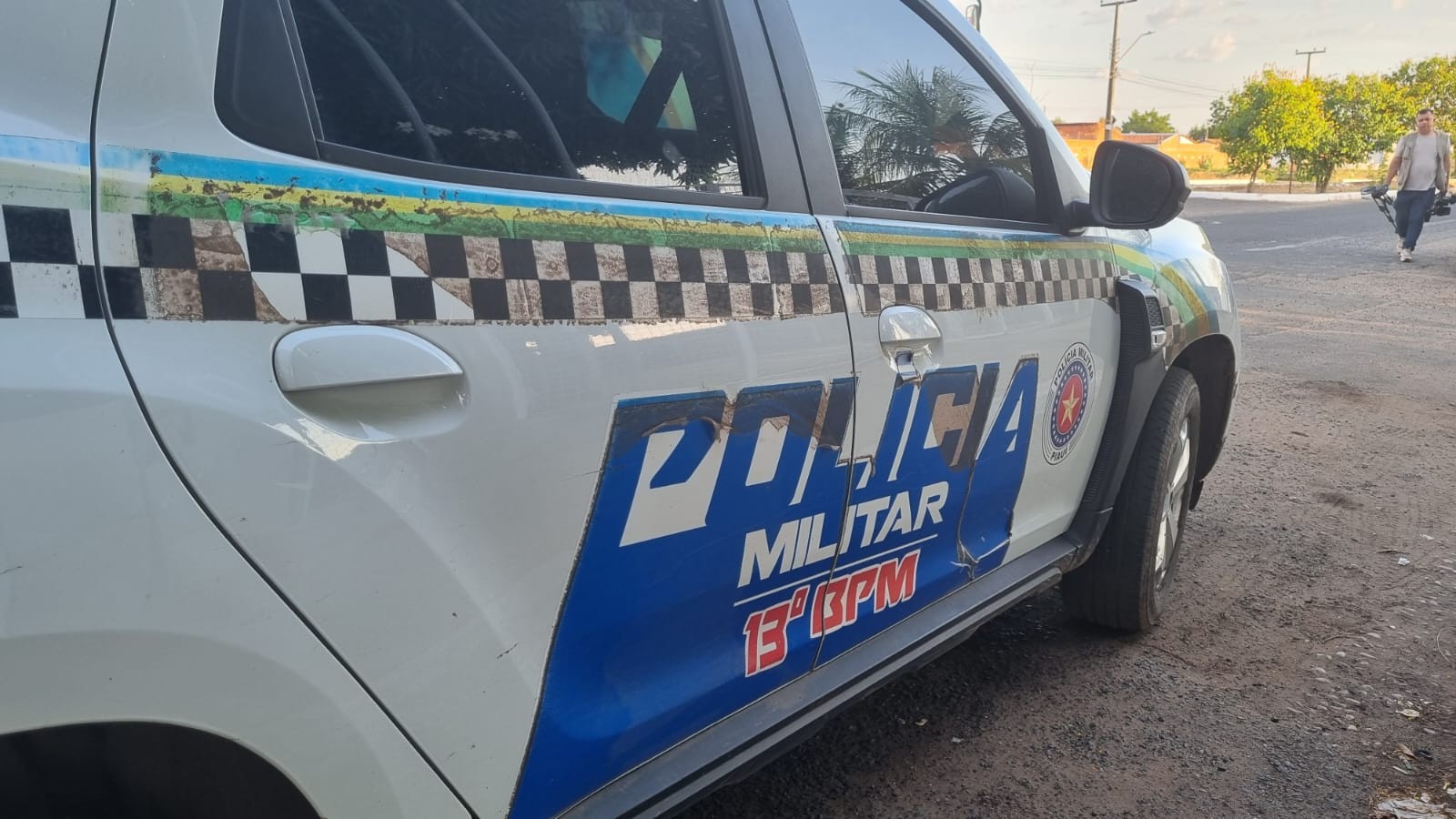 Homem morre baleado pela PM ao tentar invadir casa da ex: ação dos policiais