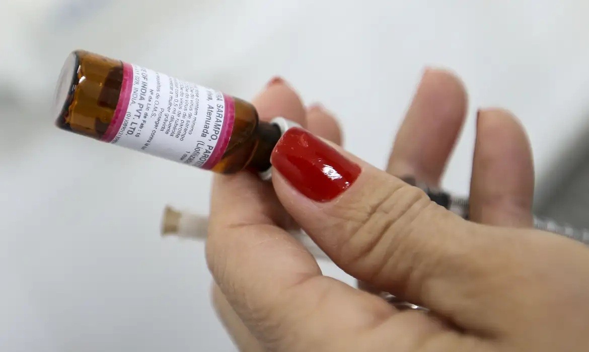 Multivacinação: campanha começa nesta segunda no DF