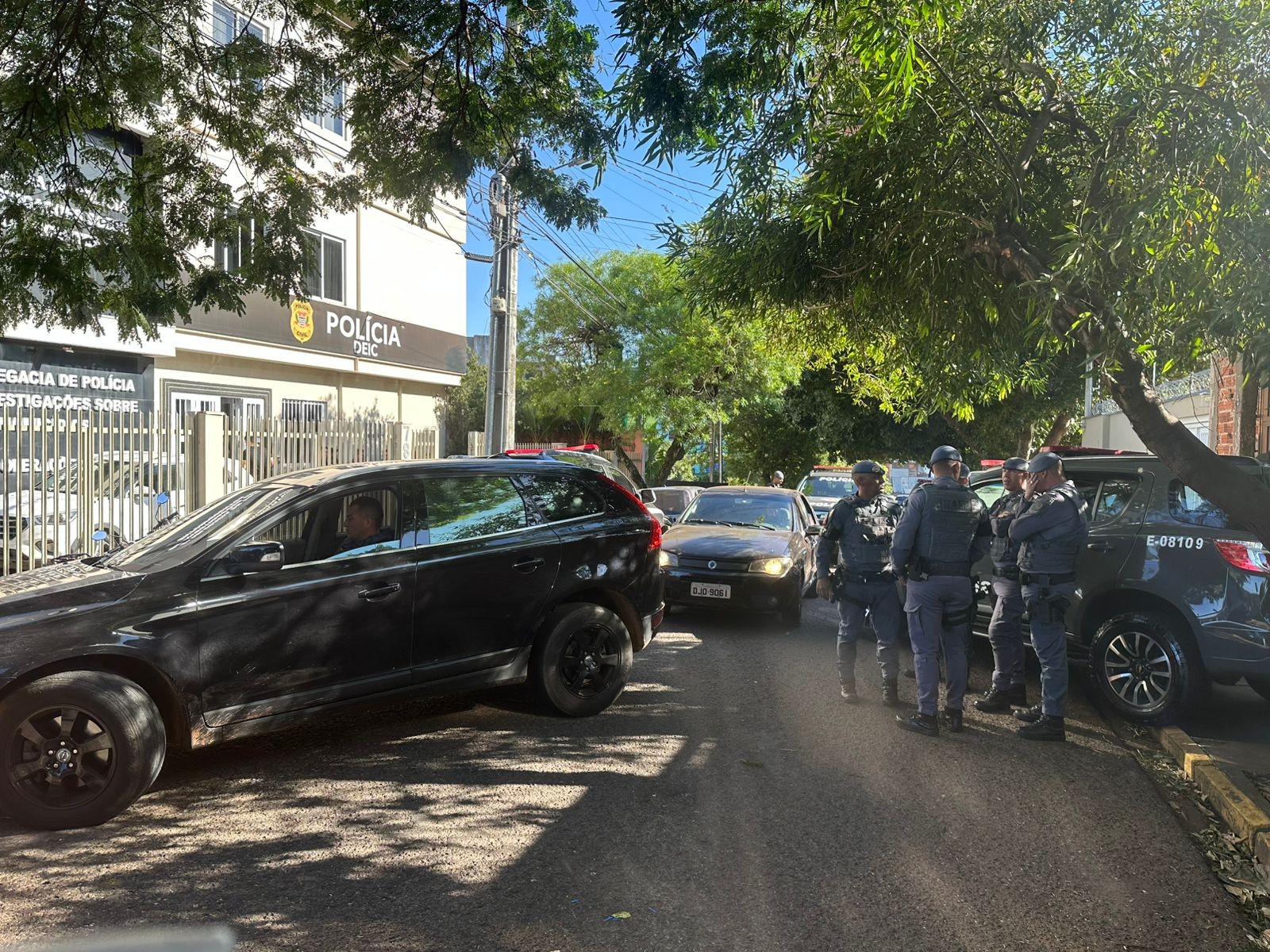 Polícia prende últimos foragidos e conclui operação contra plano do PCC para matar autoridades no interior de SP