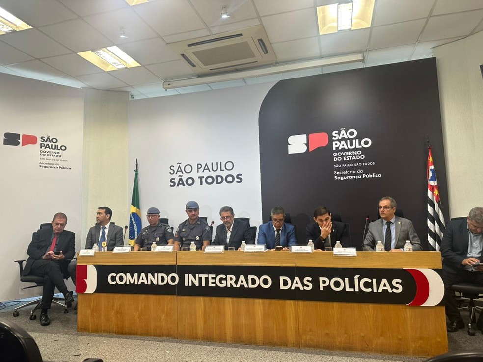 Coletiva da polícia sobre prisão de tenente-coronel Geraldo Leite Rosa Neto — Foto: Reprodução