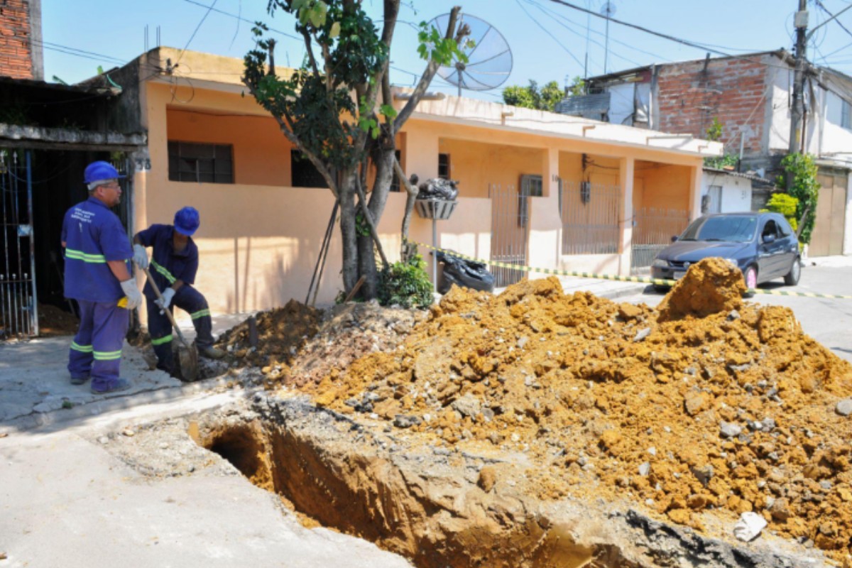 Mais de 30 mil imóveis da Baixada Santista não estão ligados à rede de esgoto
