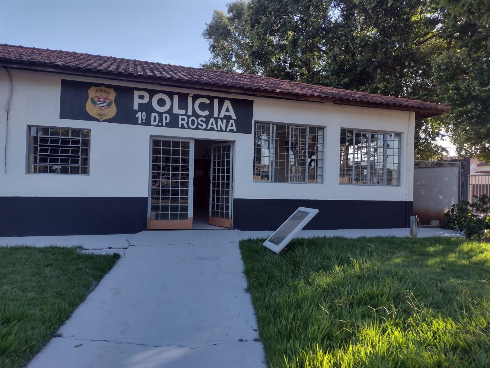 Justiça decreta sequestro de contas bancárias de mulher presa por tráfico de drogas no distrito de Porto Primavera, em Rosana
