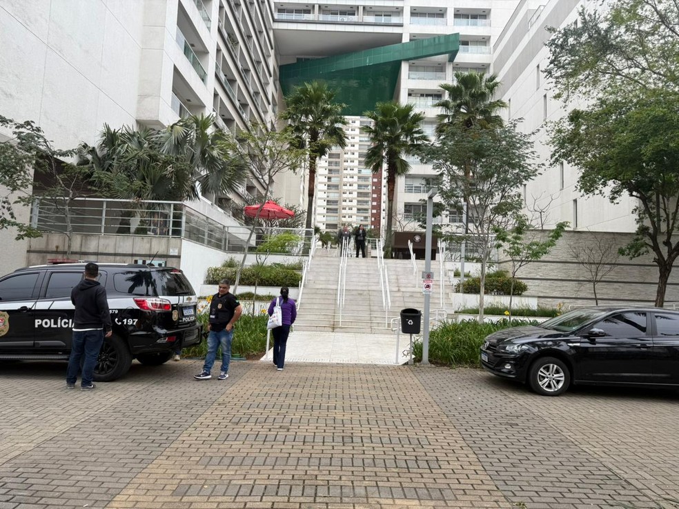Operação da Polícia Civil foi a endereços ligados aos investigados em São Paulo — Foto: Reprodução/Divulgação