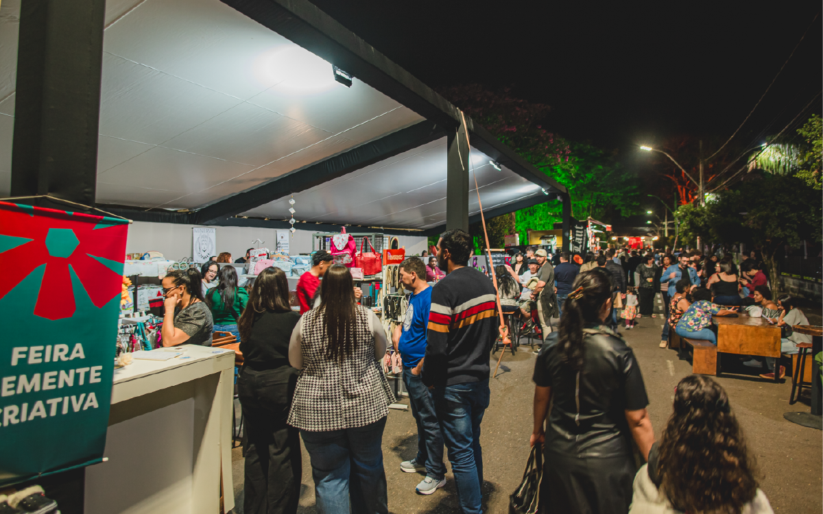Empreendedores locais ganham vitrine no Fliaraxá da Gente