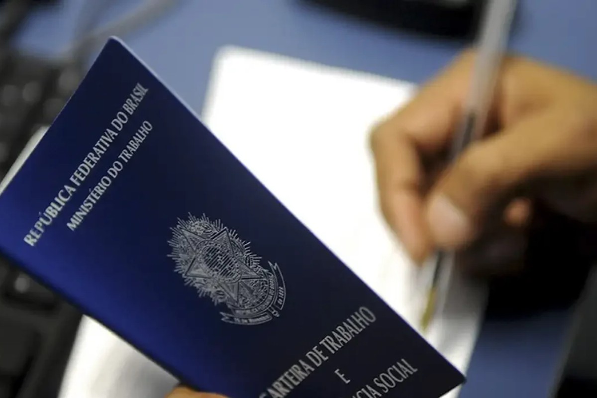 Pesquisa aponta quais serão os profissionais mais requisitados no Paraná em 2027; veja cargos em alta, com salários de até R$ 71 mil 