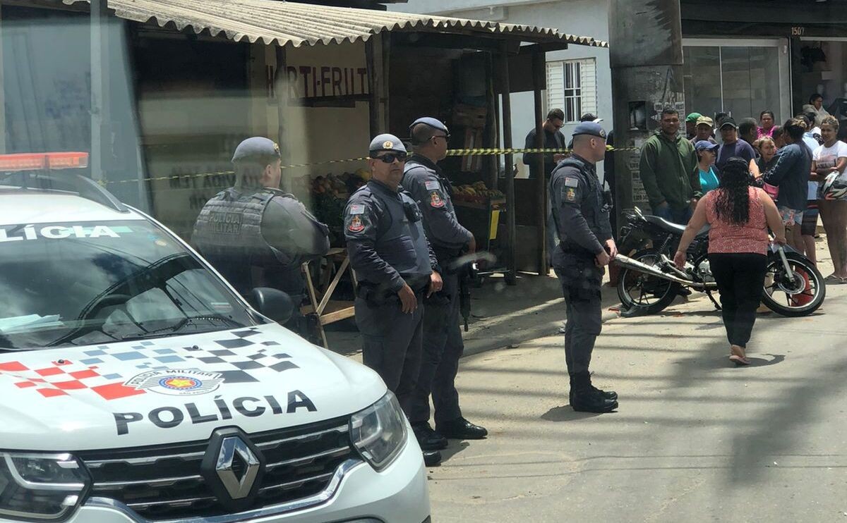 Mulher morre em acidente de moto em Suzano, diz Polícia Militar