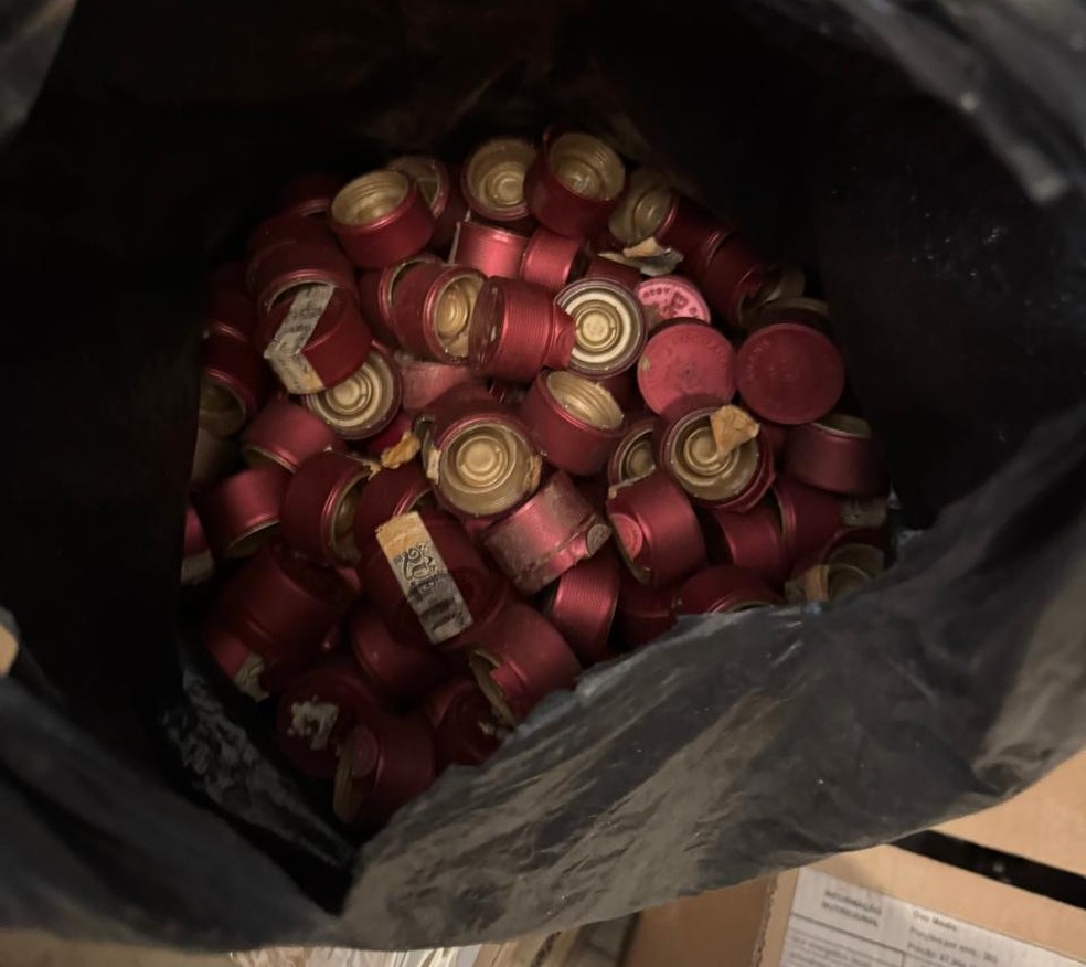 Polícia prende homem apontado como principal fornecedor de material para produção de destilados adulterados — Foto: Divulgação/Polícia Civil