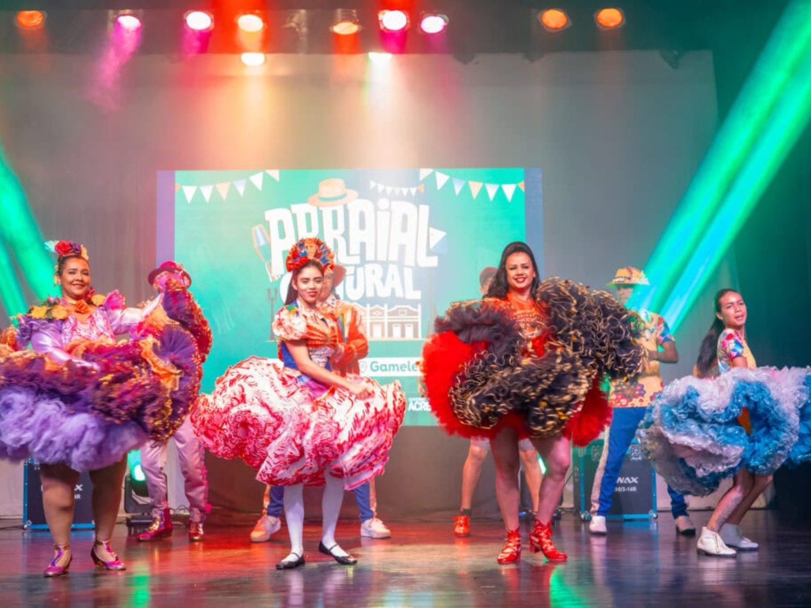 Arraial Cultural: Primeira noite tem escolha das realezas e concurso de quadrilhas juninas em Rio Branco