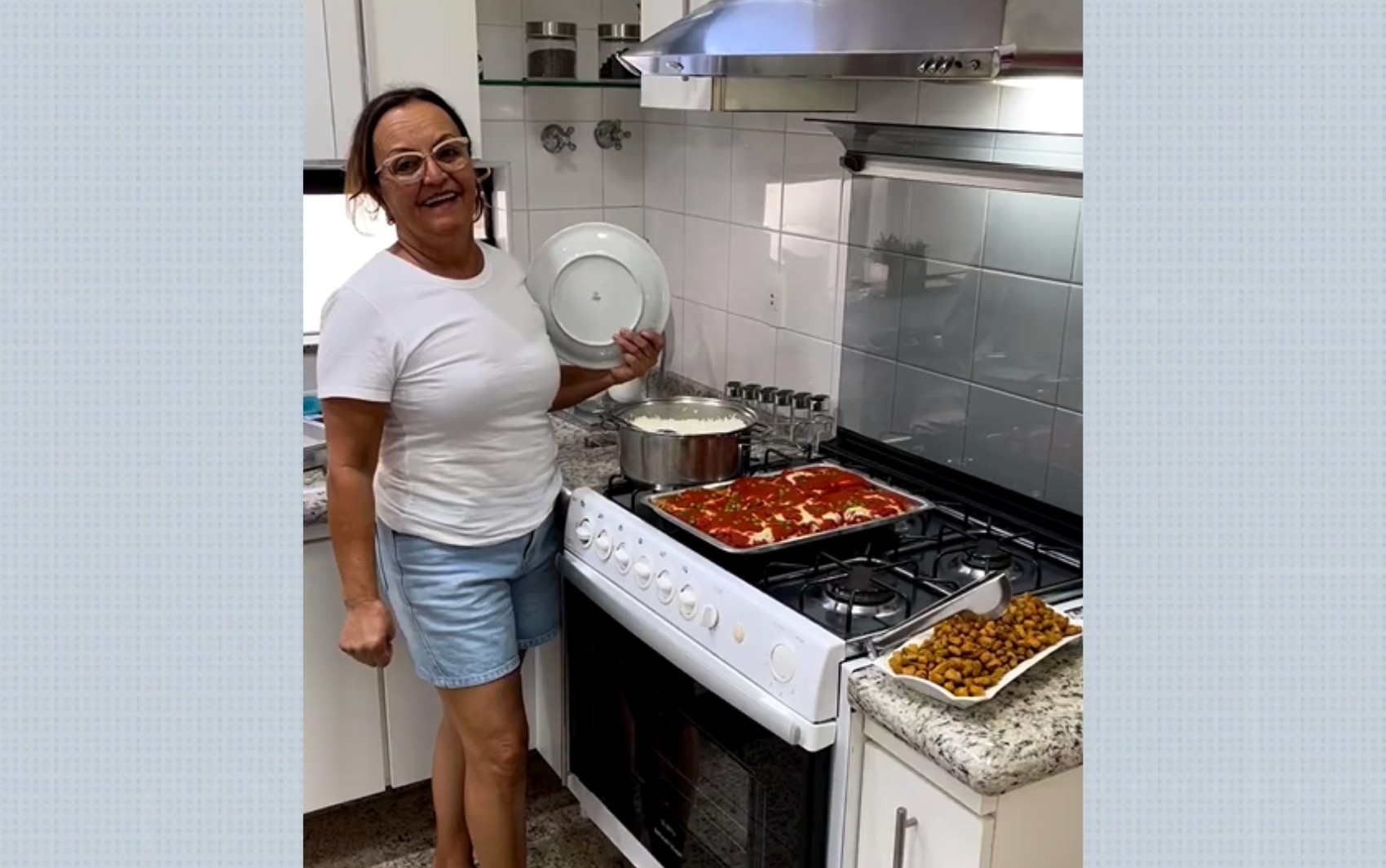 'Gente, vamos almoçar?': quem é a cozinheira que viralizou com receitas