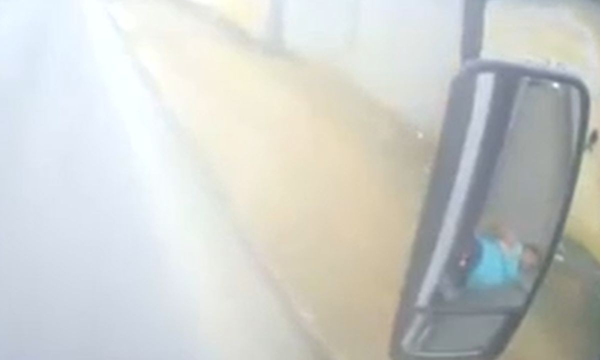 Idosa morre após ser atropelada por ônibus em Vitória da Conquista