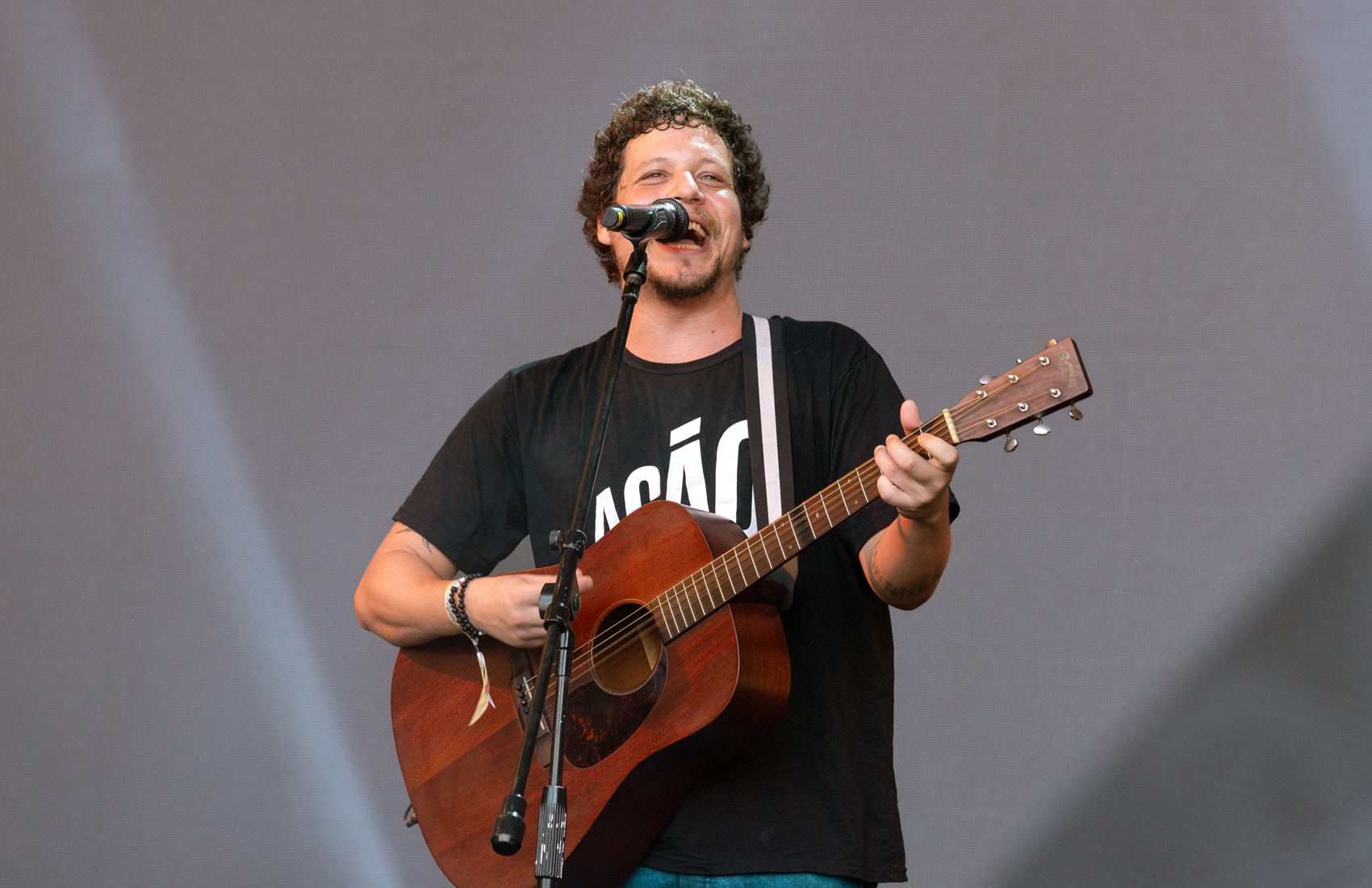 Chico Chico estreia no João Rock e faz mistério para show no interior de SP: 'Spoiler eu não vou dar'