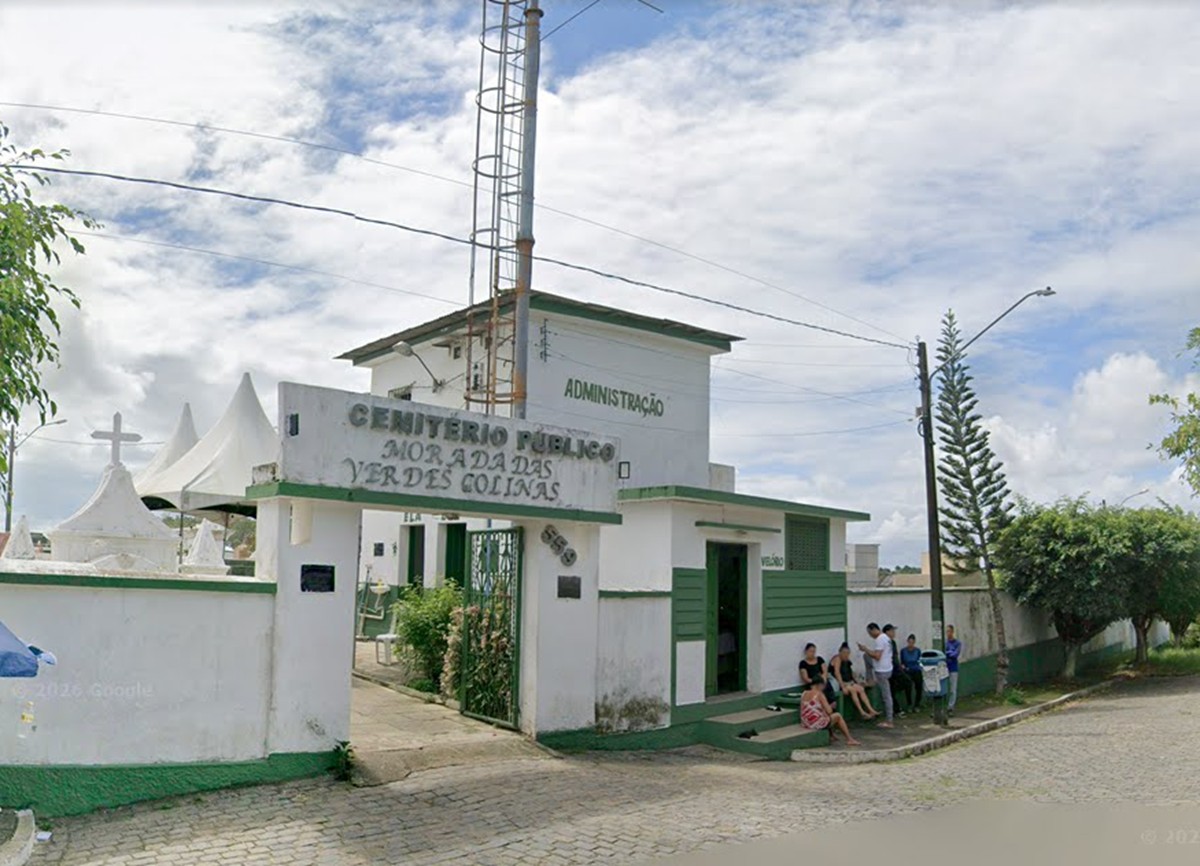 Túmulo é violado no Cemitério de Moreno; polícia investiga caso