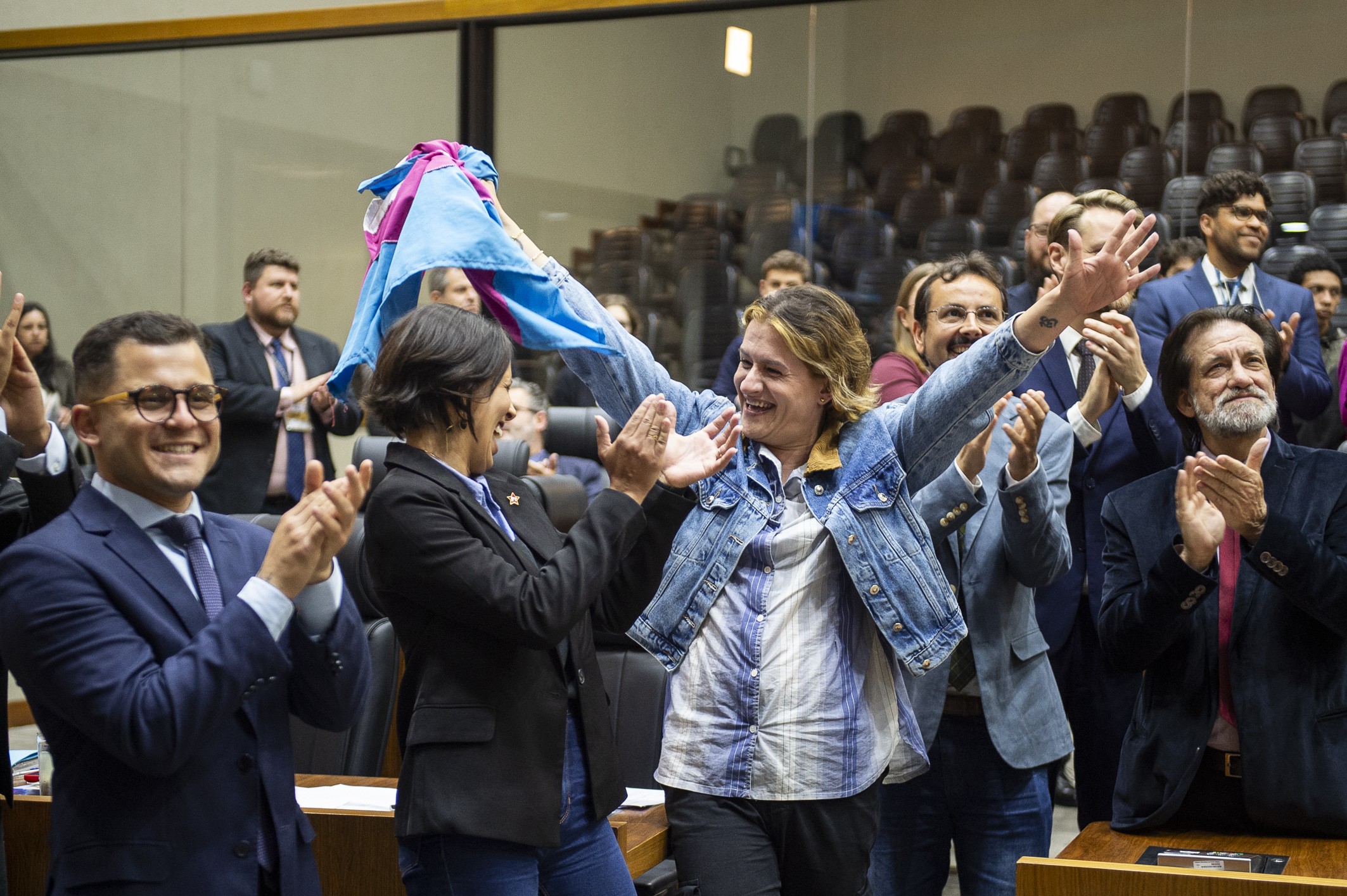 Vereadores aprovam cotas para pessoas trans no serviço público de Porto Alegre