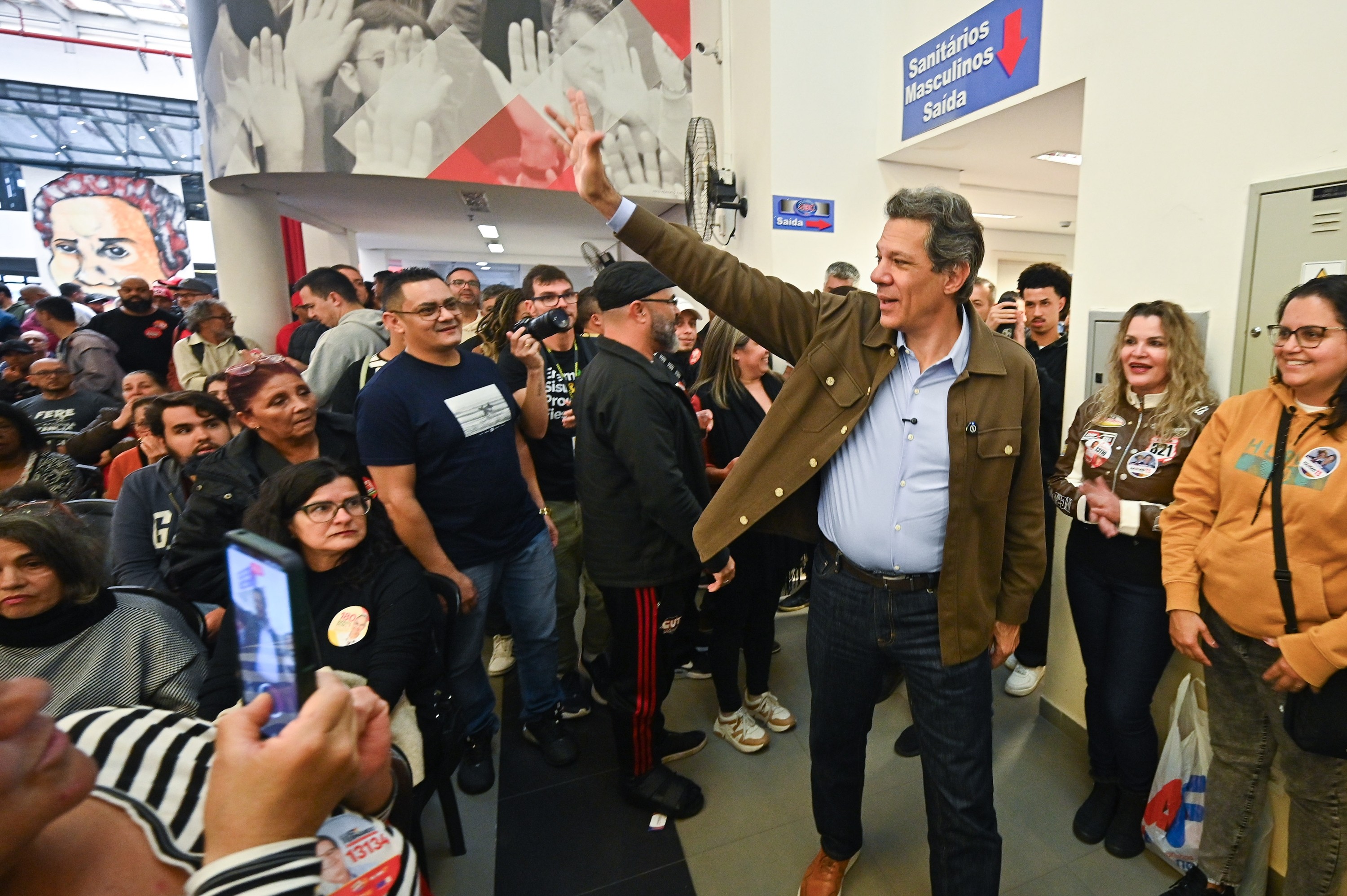 Haddad propõe mudar currículo do Ensino Médio em SP para preparar trabalhadores para 'indústria 4.0'