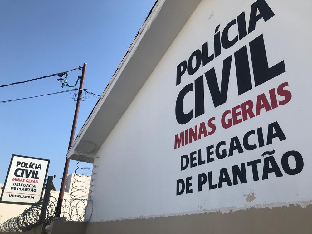 Mulher é presa por vender carro e acusar comprador de falso furto em Uberlândia