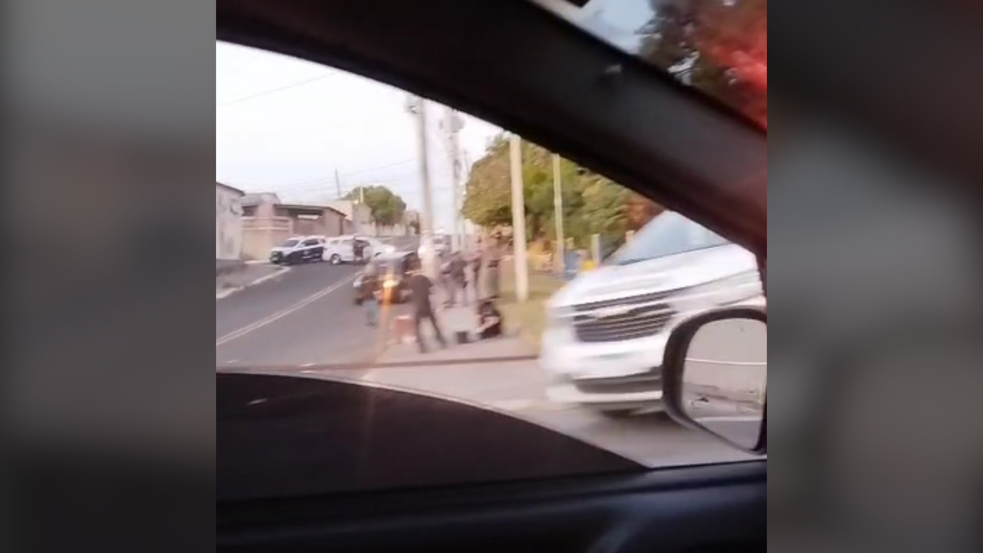Motociclista atira contra grupo e mata moradores em bairro de Votorantim