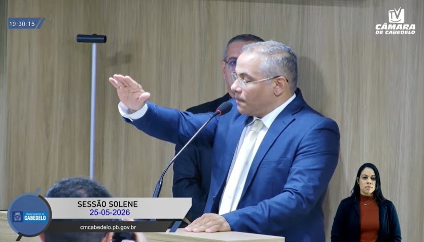 Evilásio Cavalcanti toma posse como prefeito de Cabedelo, PB, e diz encarar momento como ‘missão’