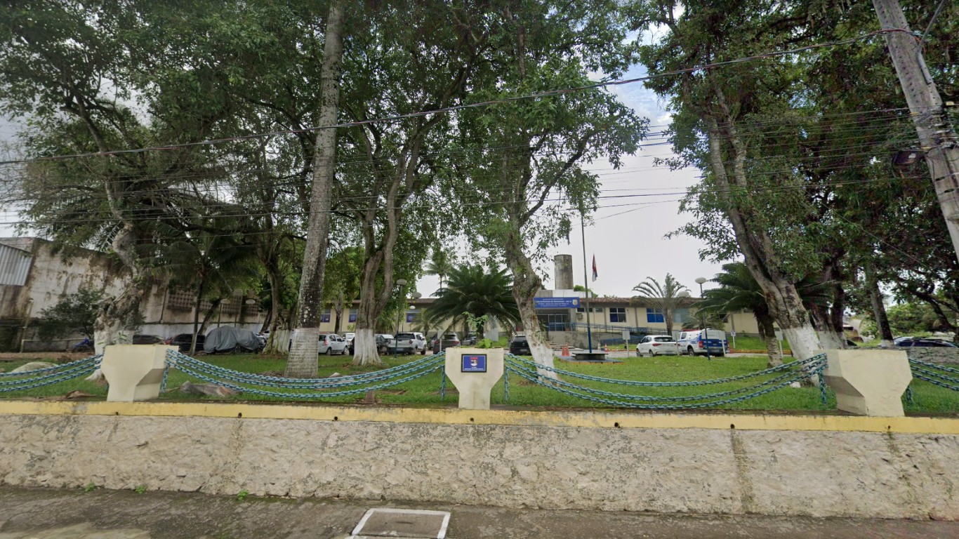 Homem é preso após ameaçar divulgar conteúdo íntimo de adolescente em Cortês