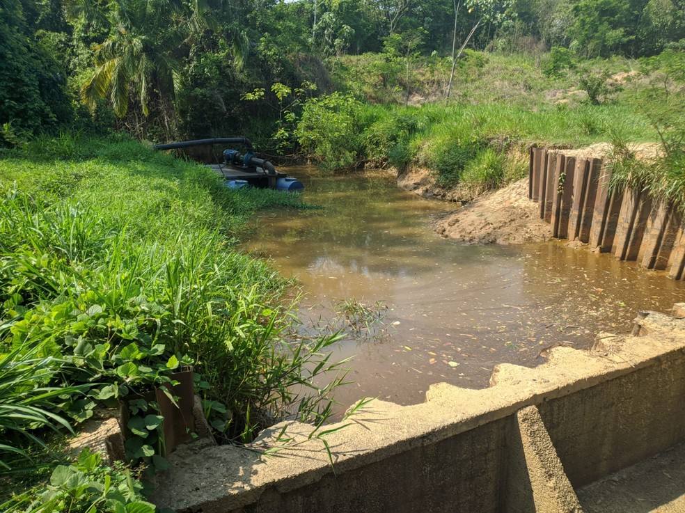 Devido à seca de igarapé, Saneacre inicia racionamento de água em cidade do interior — Foto: Alexandre Lima/Arquivo pessoal