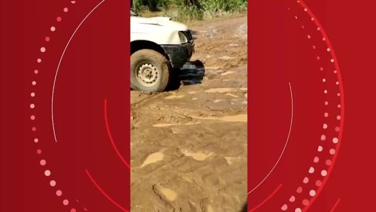 rio-acre-baixa-mais-de-5-metros-em-brasileia-e-moradores-come-am-a