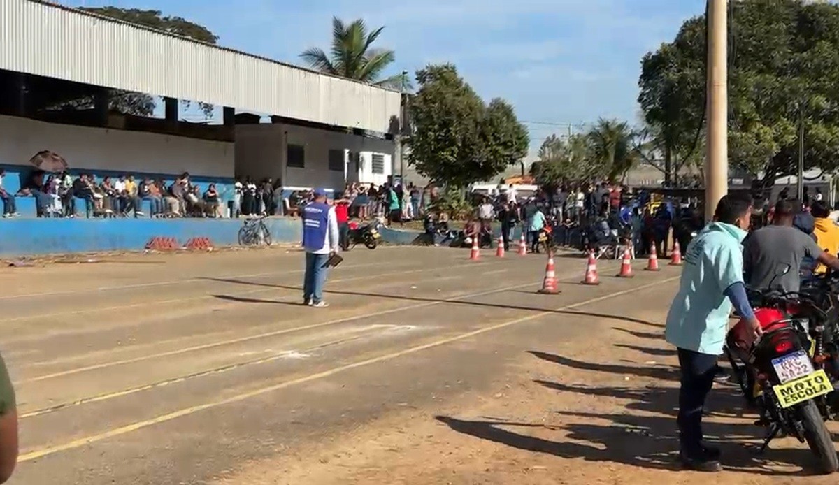 Representantes de autoescola são levados à delegacia por suspeita de documento irregular em Itaperuna