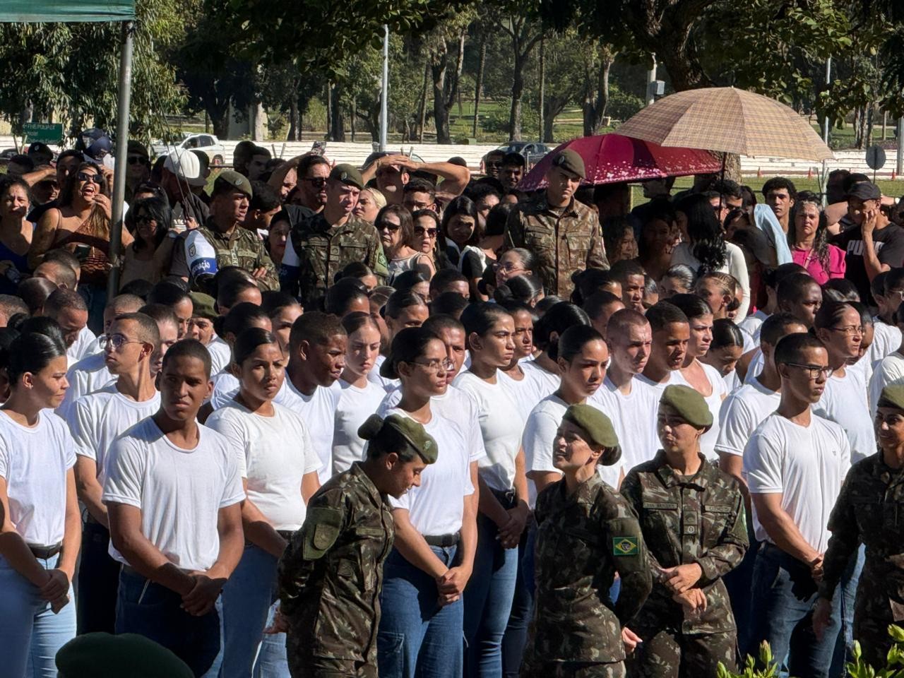 Mulheres são incorporadas às Forças Armadas pelo serviço militar pela primeira vez