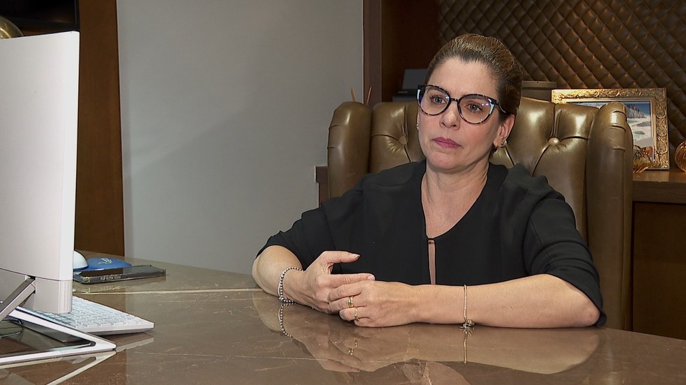 A advogada Lilian Cristina Vieira pagou por projeto de automação em Monte Azul Paulista, SP, e não recebeu — Foto: Marcelo Moraes/EPTV