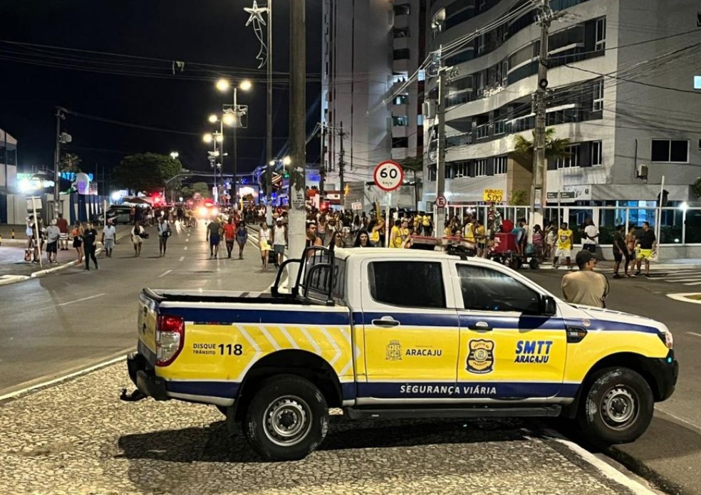 SMTT bloqueia trânsito em Aracaju — Foto: SMTT/Aracaju
