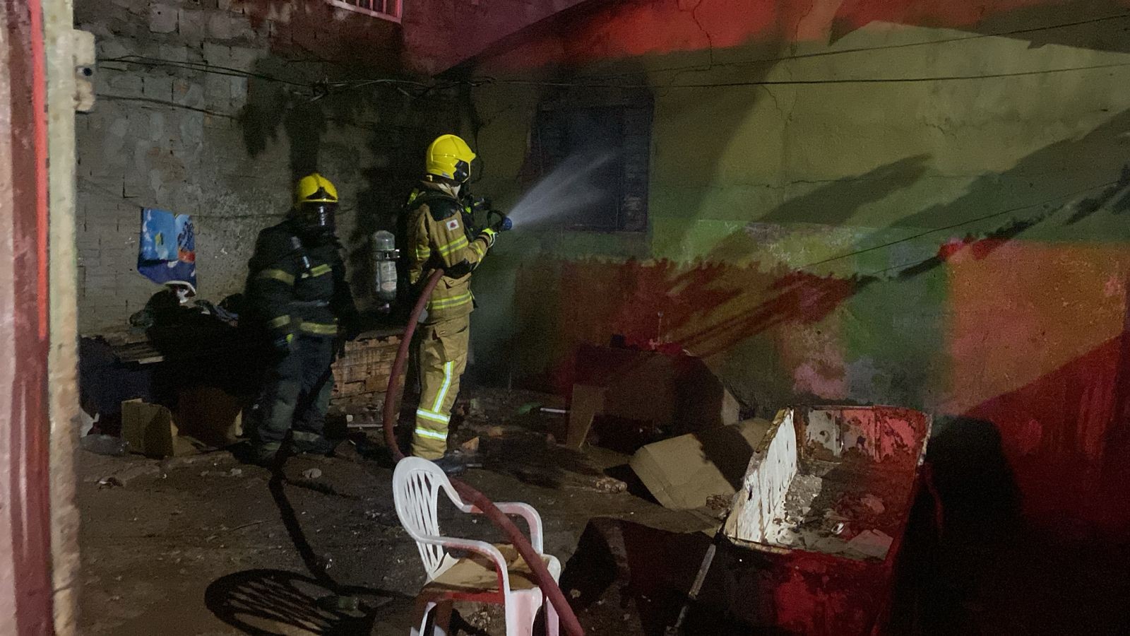 Homem tem queimaduras em 40% do corpo após incêndio atingir a casa dele, em Unaí
