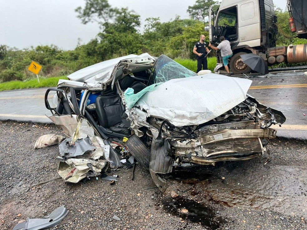 Batida ocorreu por volta das 5h desta sexta — Foto: Samu/Divulgação