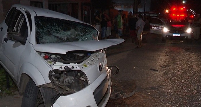 Sete pessoas ficam feridas após acidente envolvendo dois carros e uma moto, em Santa Rita