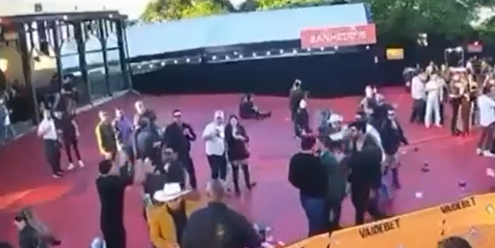 Vídeo mostra momento de briga entre engenheiro morto e empresário em São João na Paraíba — Foto: Reprodução