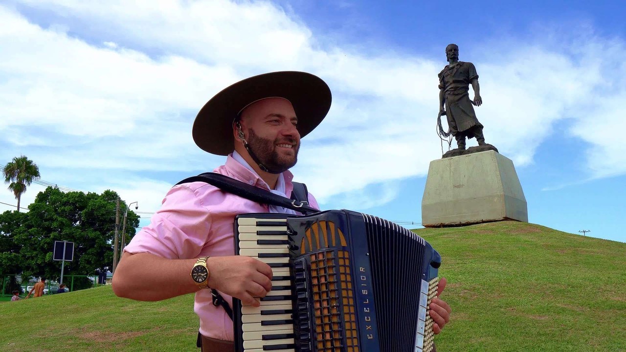 Artistas gaúchos gravam clipe em homenagem aos 253 anos de Porto Alegre; assista 