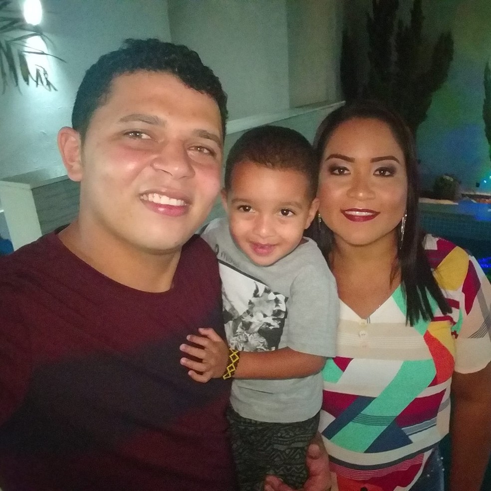 Três pessoas da mesma família morreram em acidente — Foto: Reprodução/Redes Sociais