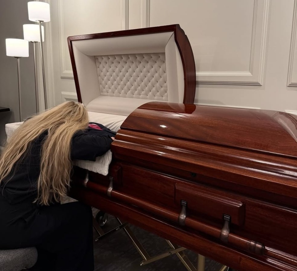 Viúva de Charlie Kirk, Erika Kirk, durante velório em 13 de setembro de 2025. — Foto: Reprodução/Redes sociais