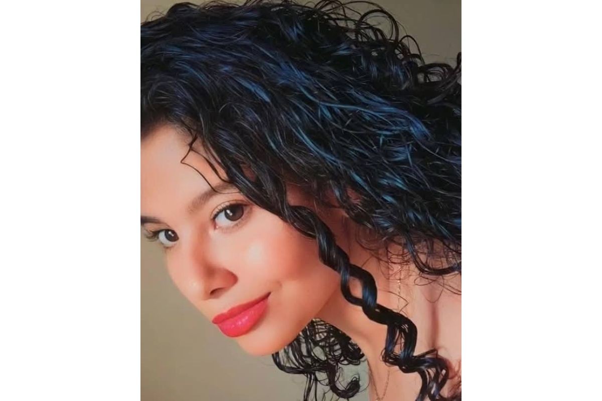 Sonho interrompido: universitária morre atropelada por ônibus na contramão a 26 dias de formatura