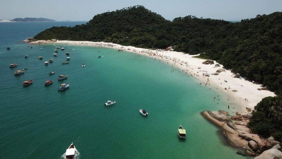 Ilha do Campeche, em Florianópolis — Foto: Leonardo Sousa/PMF