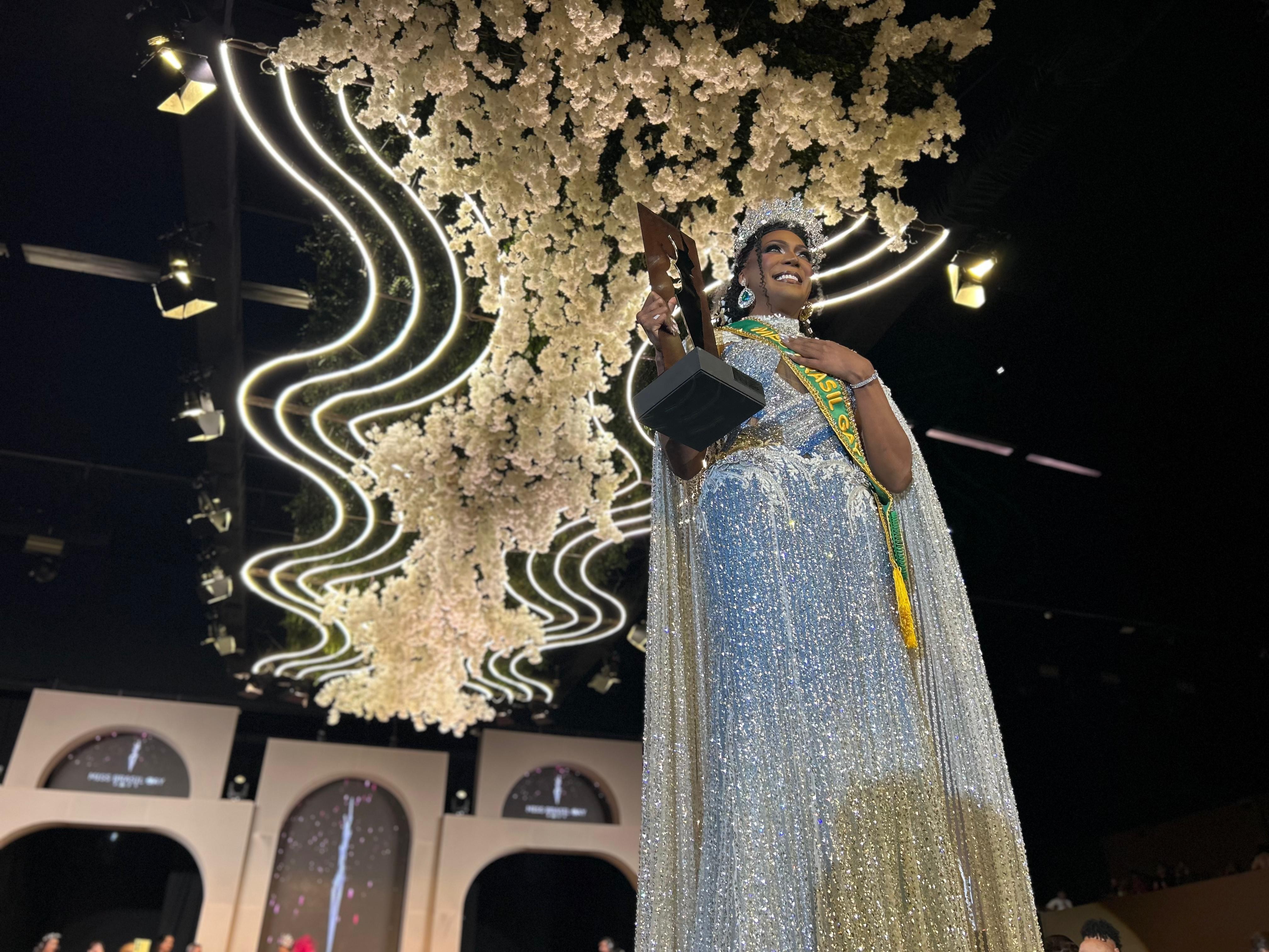 Jade Hwskaier, representante do Rio de Janeiro, é eleita Miss Brasil Gay 2025