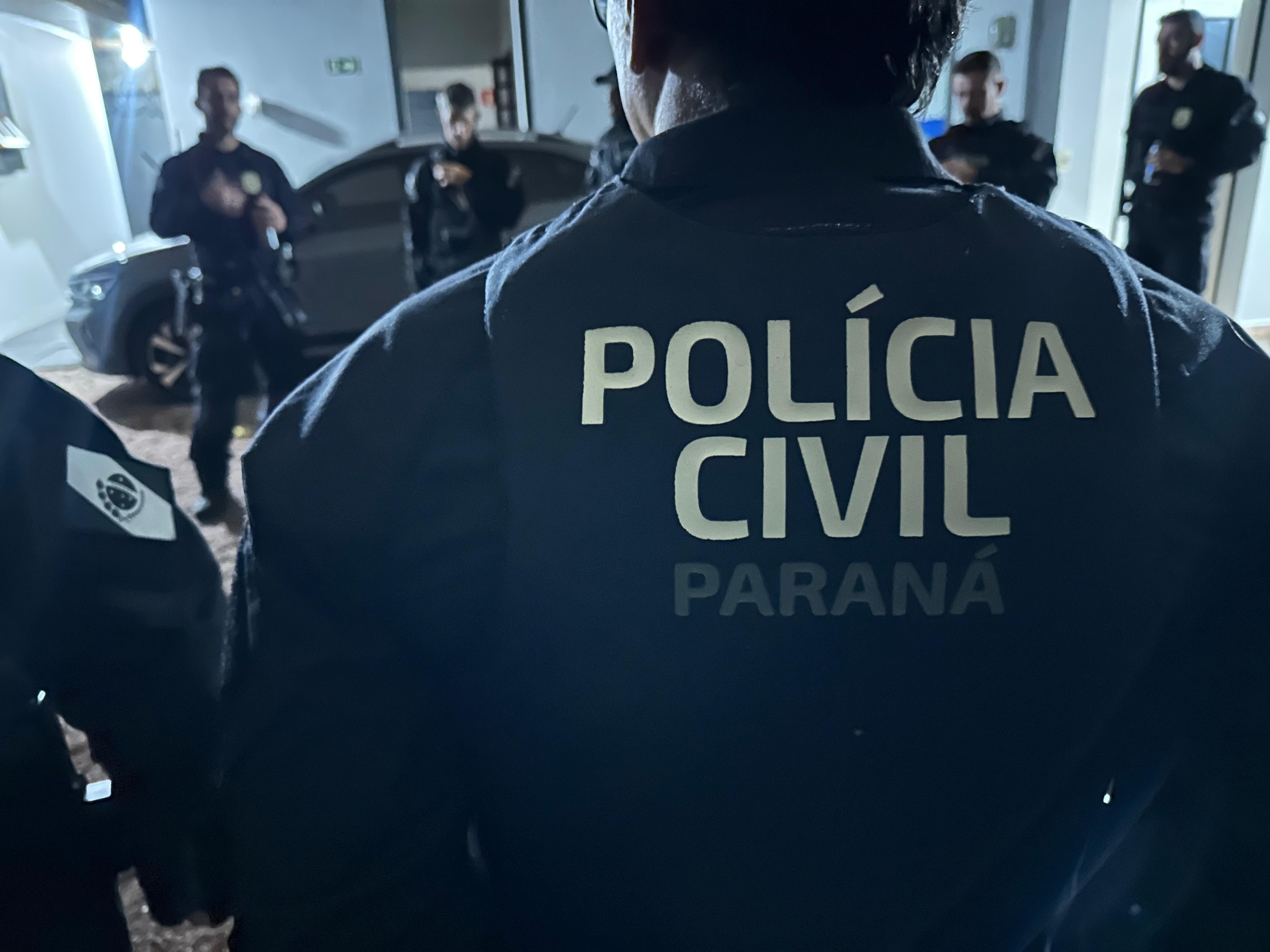 Falso médico da Otan e promessa de casamento: como age grupo que lucrou R$ 60 mil chantageando paranaense com fotos íntimas