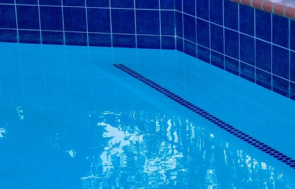 Uma bebê, de um ano e três meses, morreu após ser encontrada submersa em um piscina. — Foto: Divulgação