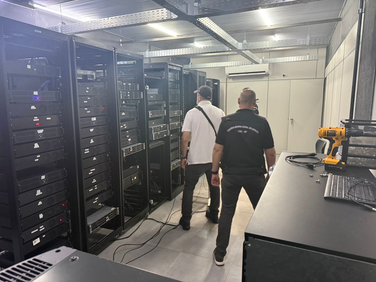 Polícia Civil e Controladoria investigam ataque hacker a sistemas públicos, vazamento e venda de dados do governo de SP