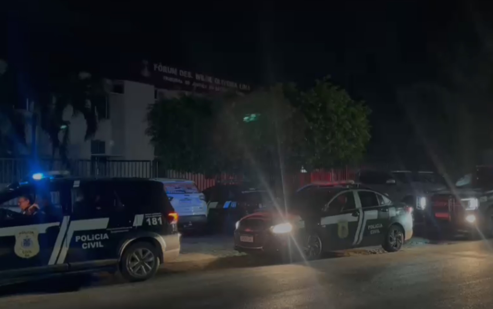 Homem é preso durante operação contra grupo suspeito de tráfico de drogas no interior da Bahia