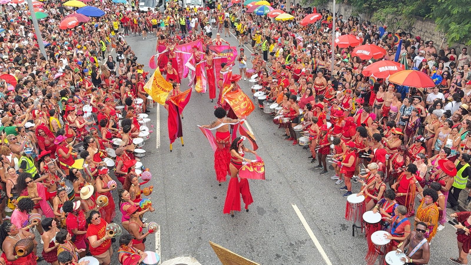 Auxílio financeiro a blocos de carnaval de BH: veja como inscrever grupo e conheça critérios de seleção