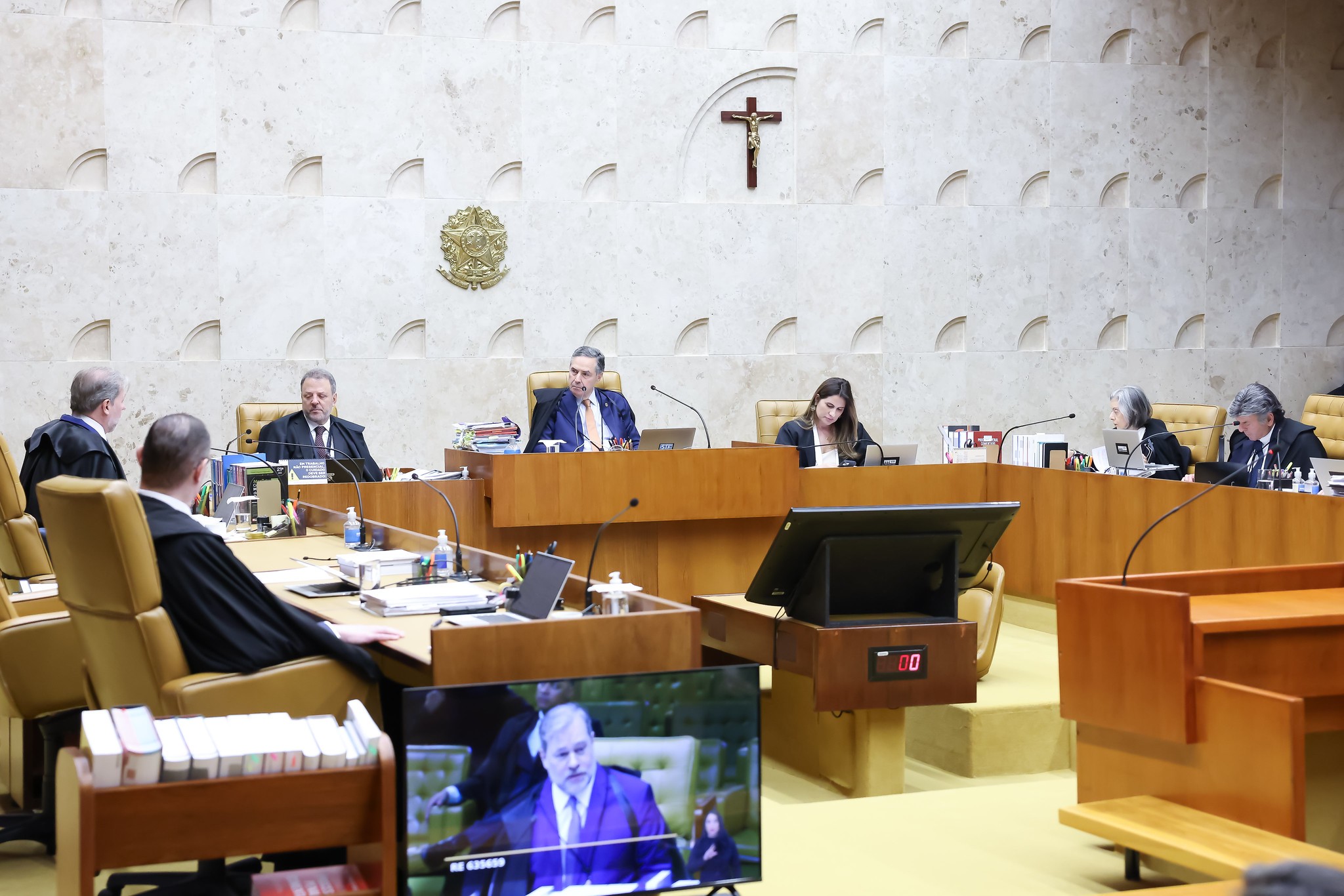 STF tem cinco votos para validar execução imediata da pena após condenação pelo Tribunal do Júri