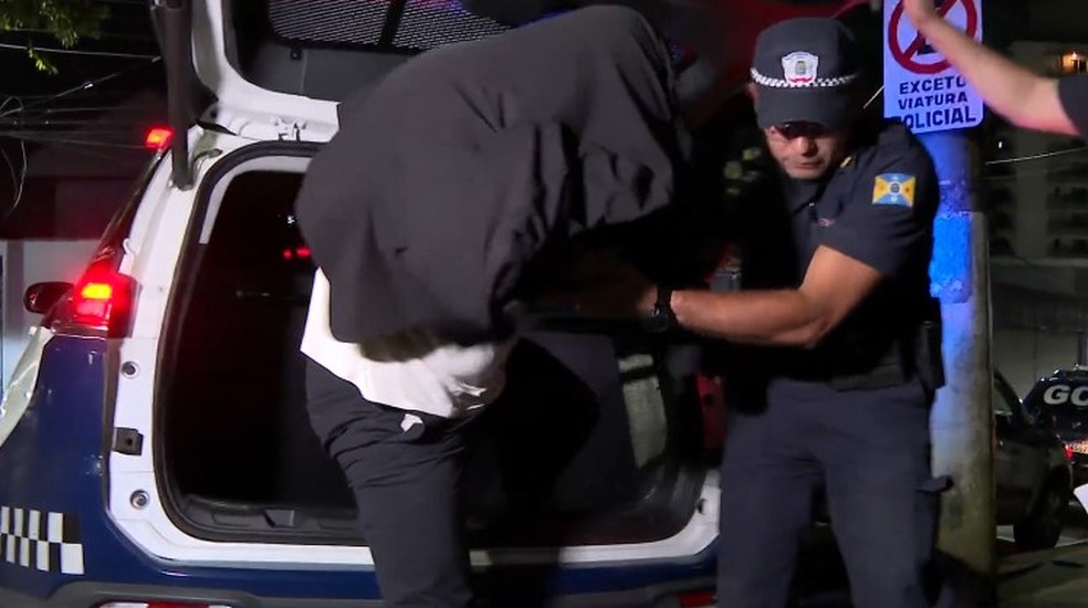 Médico é preso por matar outros dois médicos a tiros em Barueri — Foto: Reprodução/TV Globo