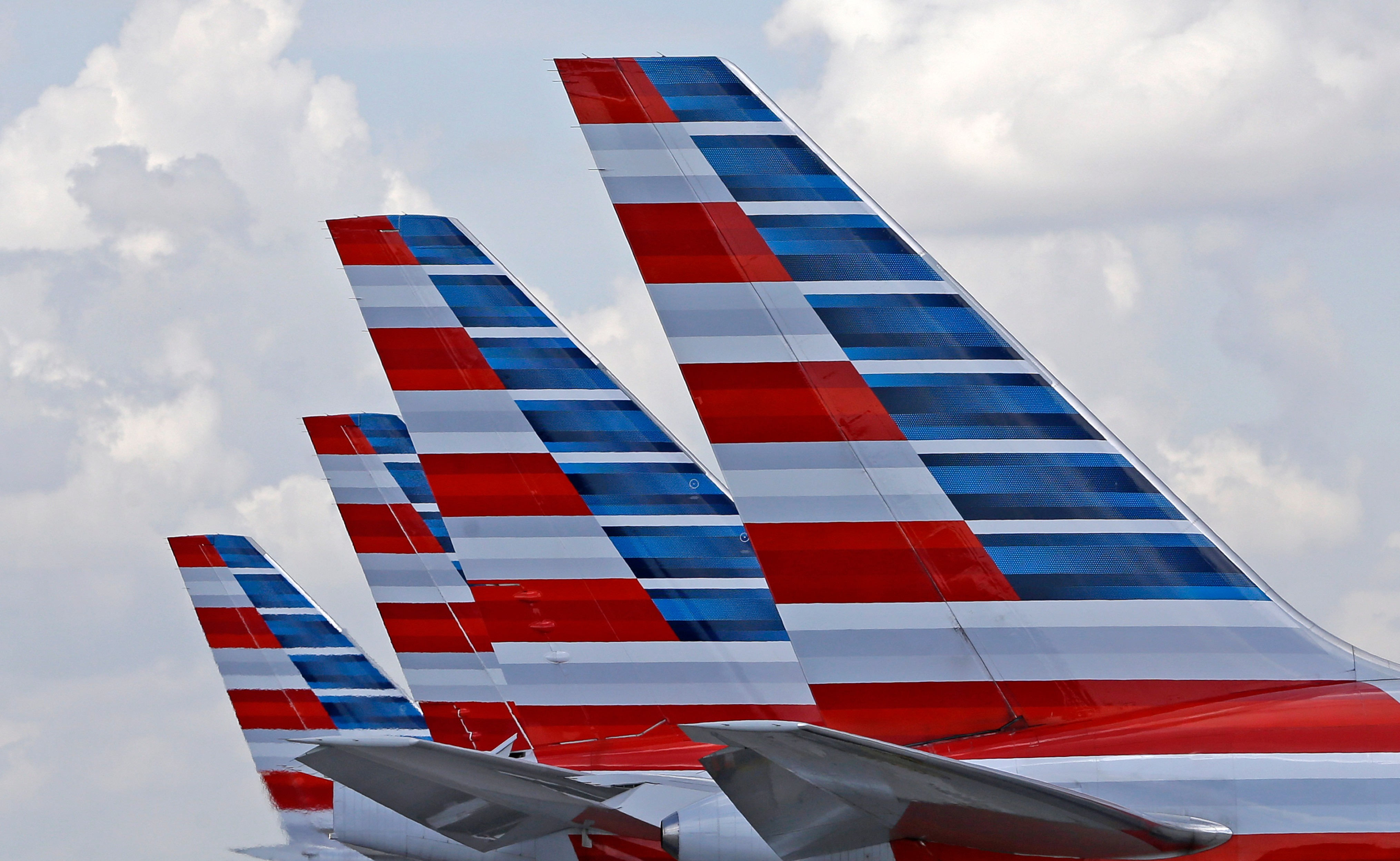 Controlador aéreo evita desastre após identificar 2 aviões com o mesmo número de voo
