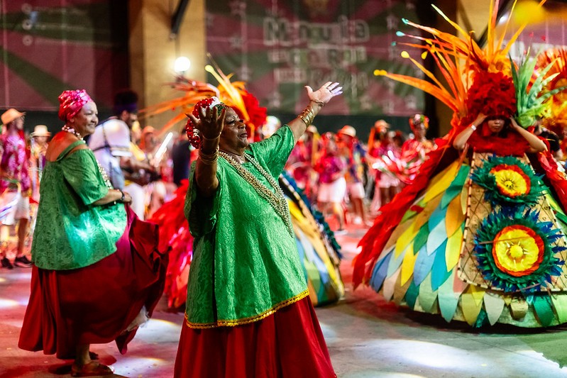 Cidade do Samba, feira literária com Krenak e Bethânia, Árvore de Natal de Botafogo com Pretinho da Serrinha e Belo: veja o que fazer no Rio