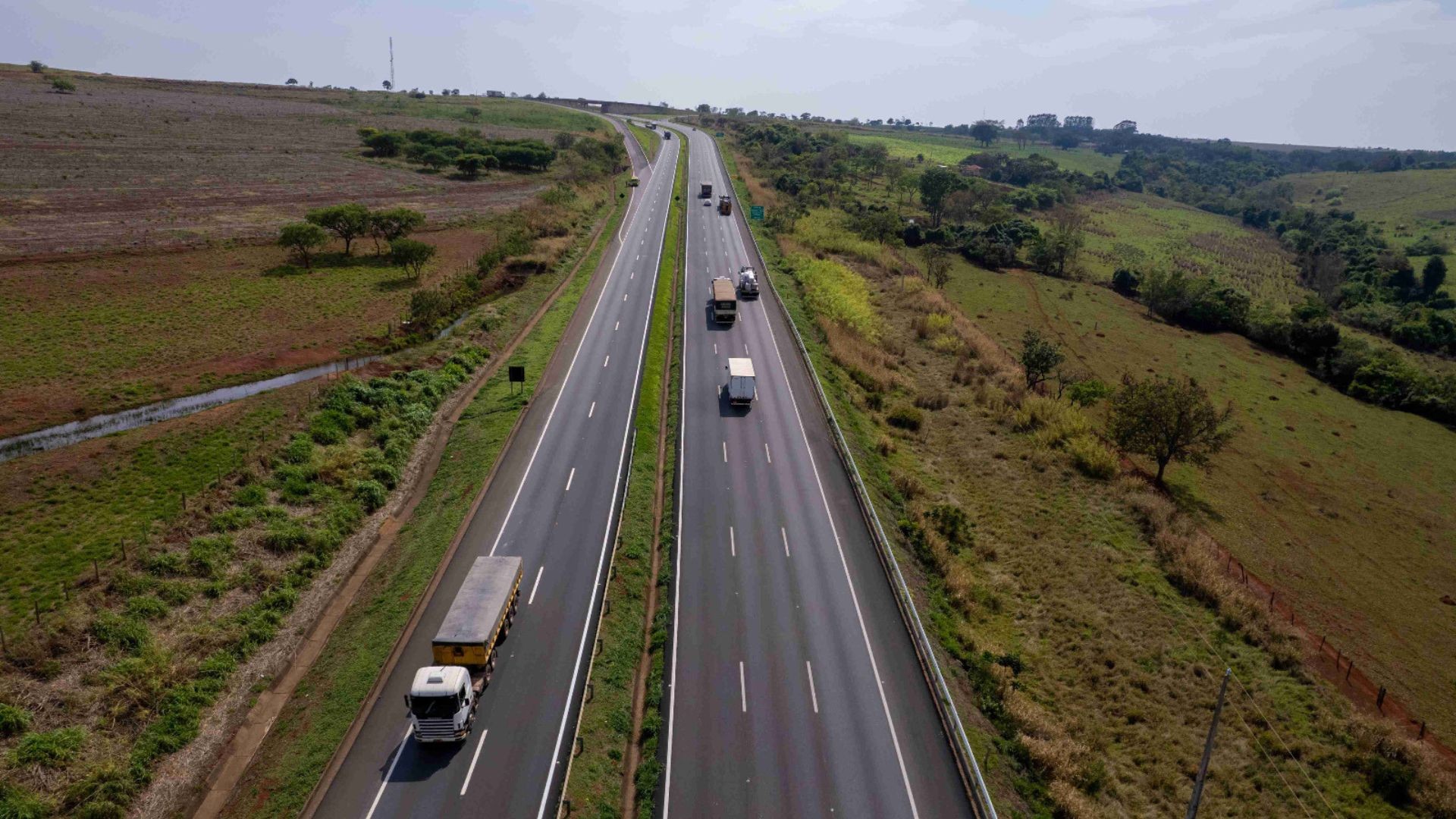 Concessionária Ecovias anuncia novos reajustes em pedágios da BR-050; confira os valores 