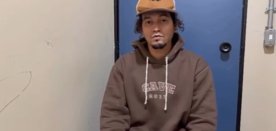 MC Estudante tem prisão decretada em processo por agressão a ex